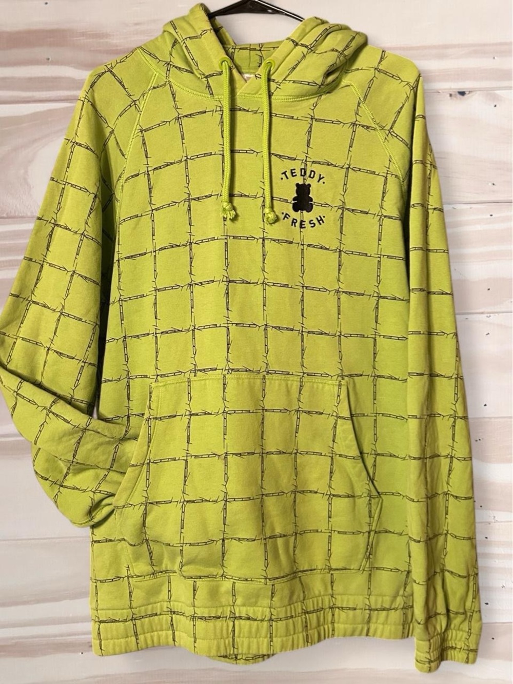 Teddy Fresh Hoodie Barbed Wire Pullover in Lime Green size L